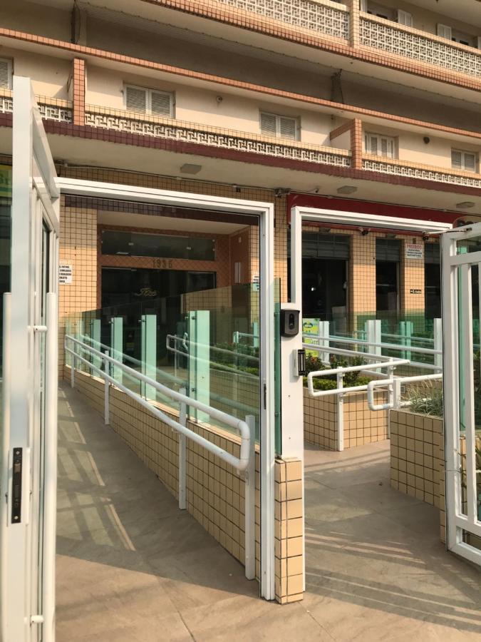 Апартаменты Apartamento Vista Mar Pe Na Areia Сантос Экстерьер фото